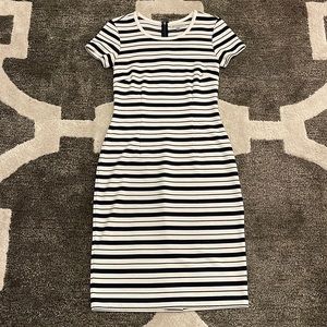 DE Collection Dress - Size M